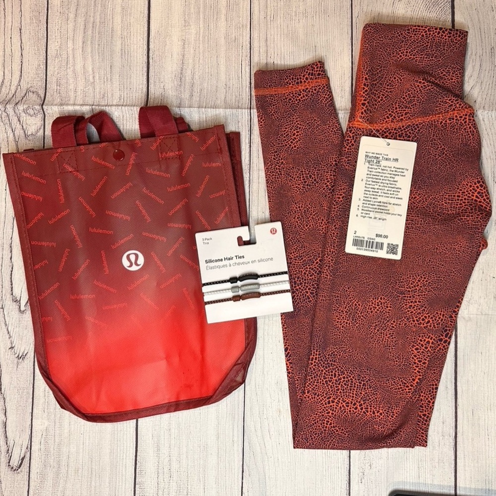 Lululemon Wunder Train and accessories